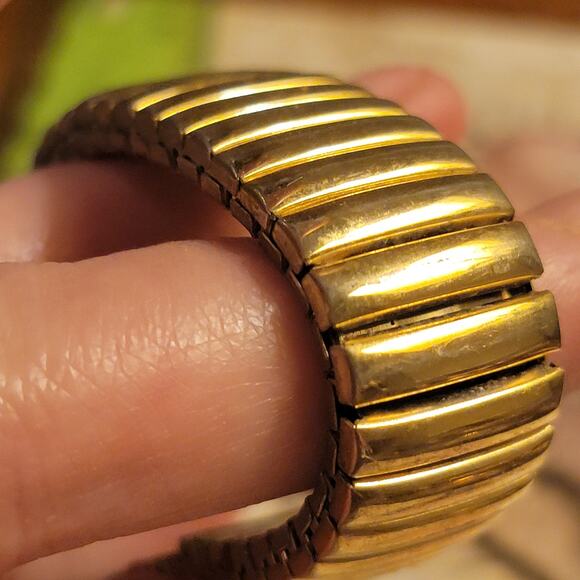 Vintage Watches TMZ Christmas Tree Watch Gold Stretch Band Japan Quartz Holiday - Picture 5 of 10